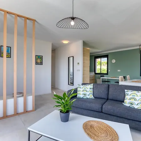 Maryet Villa